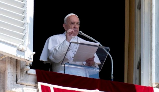 PAPA ANGELUS